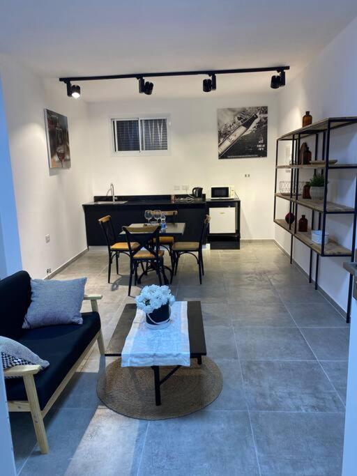 הדירה בדובדבן - The Apartment In Dovdvan Tiberya Dış mekan fotoğraf